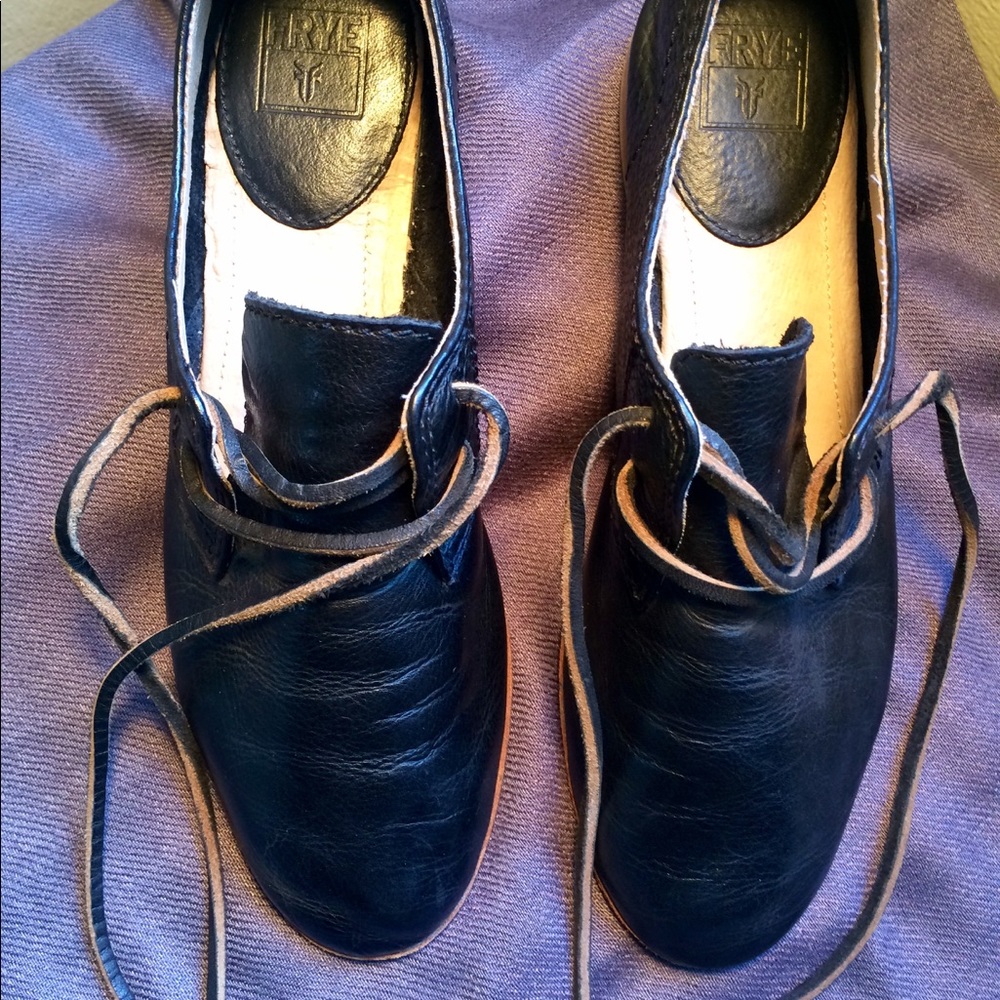 Like New Black Jillian Oxfords by Frye, women's 8